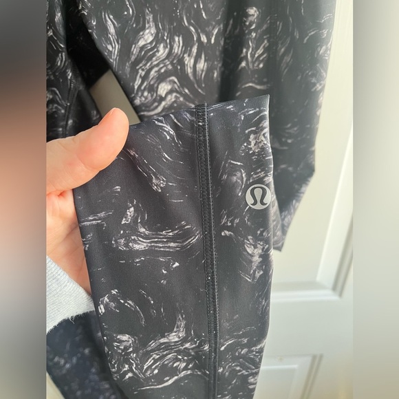 Lululemon Speed Tight II *Full-On Luxtreme
Arsenal Ambient Grey‎ Black in Sz 8 - Picture 6 of 8